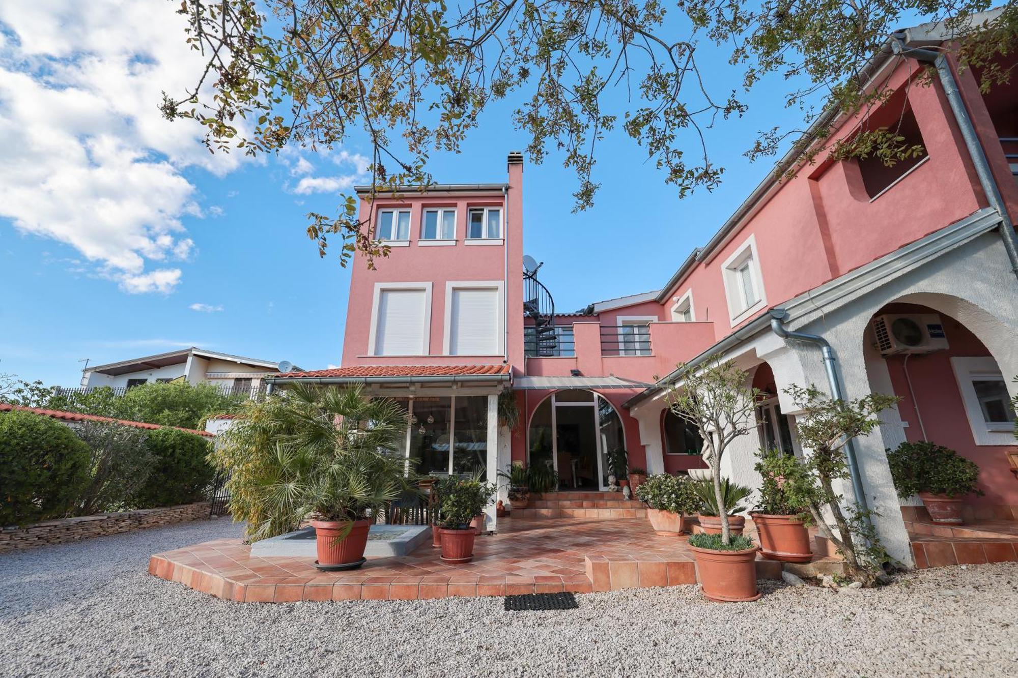 Villa Arta Драге Екстериор снимка